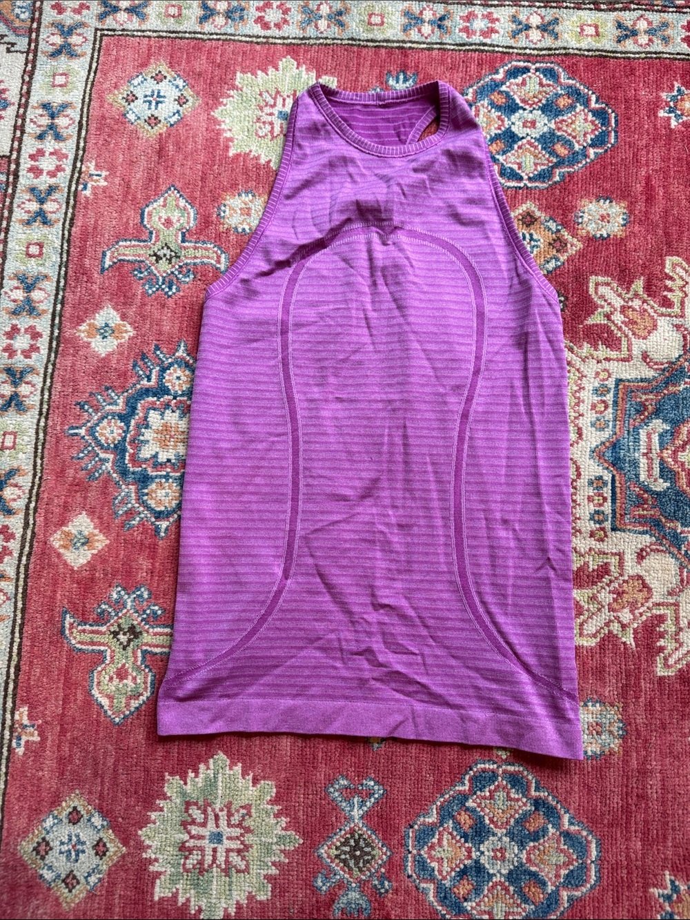 Women’s Lululemon high-necked Swiftly Tank Top